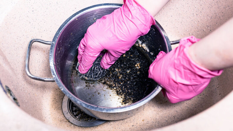 Заблестит как новая: 5 рабочих способов по очистке пригоревшей кастрюли