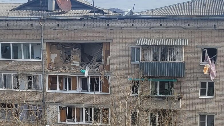 СК возбудил уголовное дело по двум статьям после взрыва газа в жилом доме в Чите