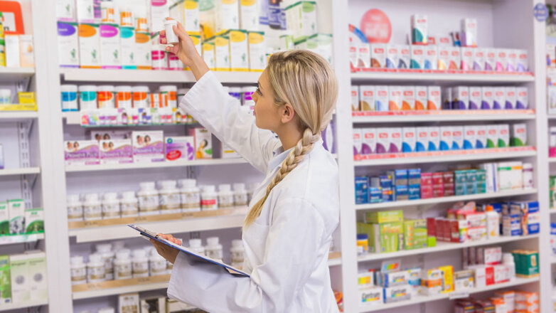 Мурашко заявил об отсутствии дефицита лекарств в аптеках