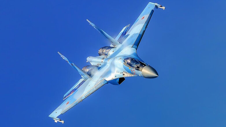 Истребитель Су-35