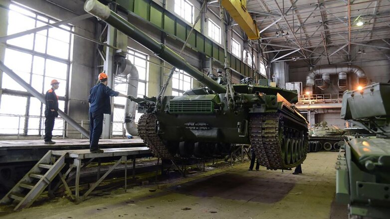 В России в 2023 году выпустят 1,5 тысячи танков