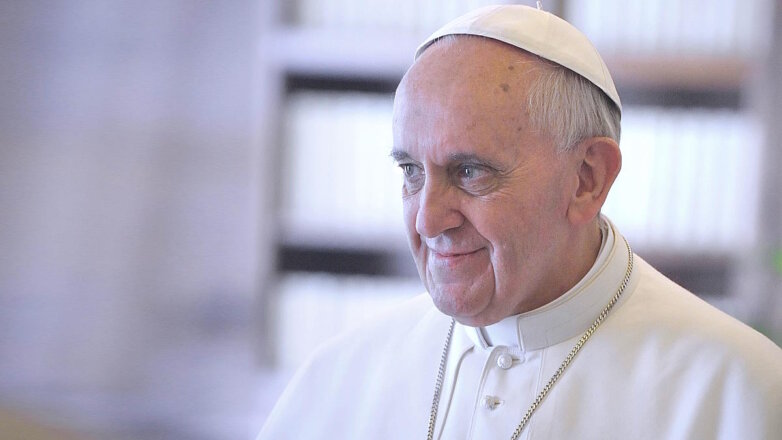 Ватикан разъяснил слова понтифика о белом флаге и Украине