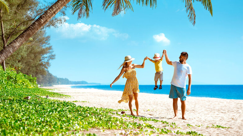 Отпуск-2023: названы популярные маршруты для путешествий в весенние каникулы с детьми