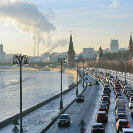 Декабрь в Москве будет теплее нормы, но с короткими волнами морозной погоды