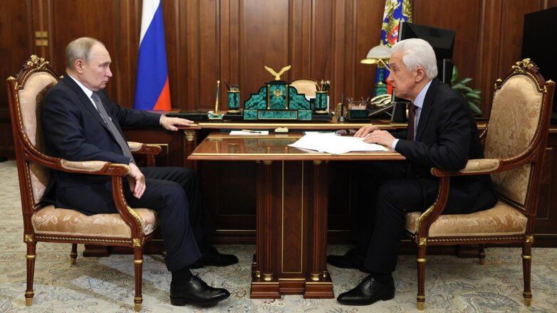 В Госдуме предложили Путину реализовать в России программу по ремонту ссузов