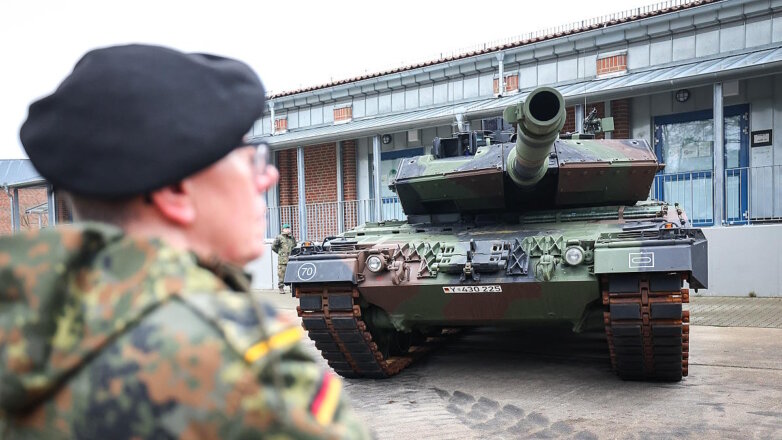 Украинские военные завершили обучение на танках Leopard 2 в ФРГ