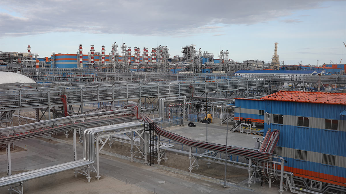 Территория завода по сжижению природного газа "Ямал СПГ"