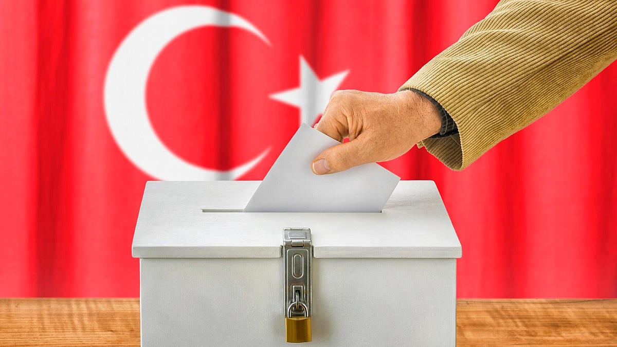 ЦИК Турции утвердил решение Эрдогана о проведении всеобщих выборов 14 мая