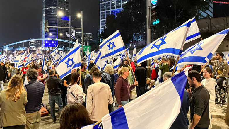 Массовые протесты в Израиле из-за судебной реформы. Что известно к этому часу