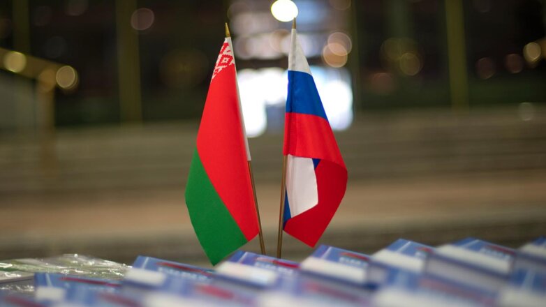 Товарооборот РФ и Белоруссии вырос в январе 2023 года почти на треть