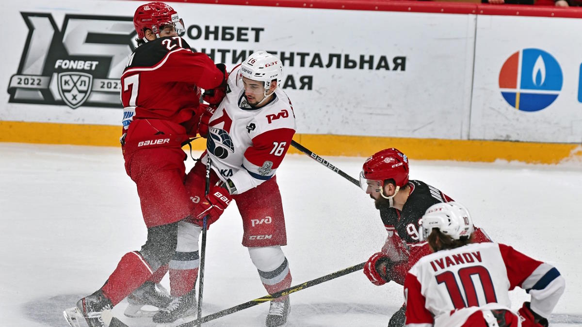 "Локомотив" упрочил преимущество в серии первого раунда плей-офф КХЛ с "Витязем"