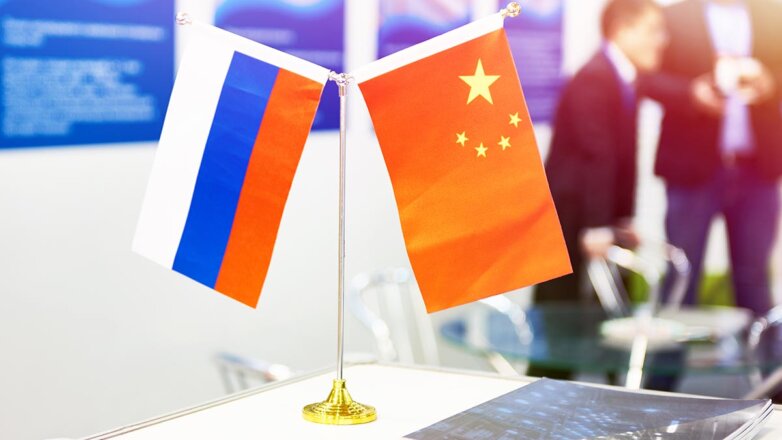 РИА Новости: РФ и КНР в 2022 году стали мировыми лидерами по профициту торгового баланса