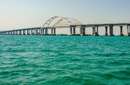 В очередях перед Крымским мостом скопилось рекордное количество автомобилей – более 4000