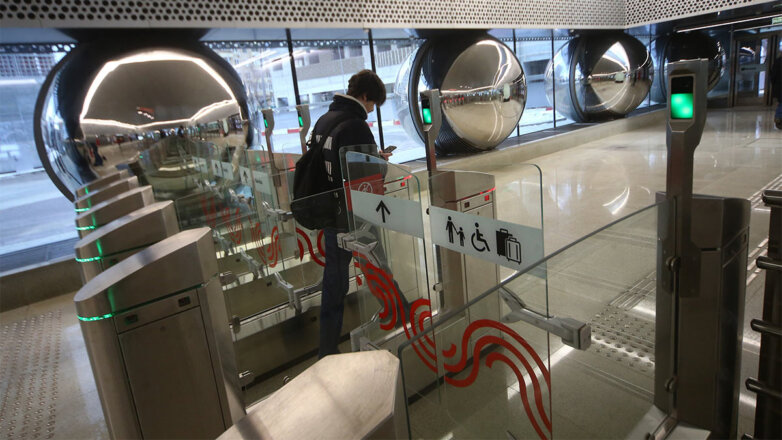 Систему быстрых платежей тестируют на 31 станции метро Москвы и МЦК