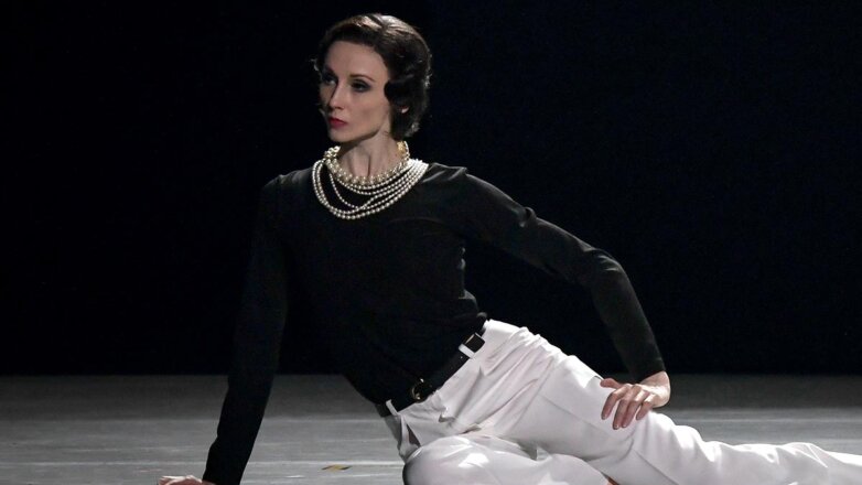 Балерина Светлана Захарова исполнит роль Коко Шанель на сцене Большого театра