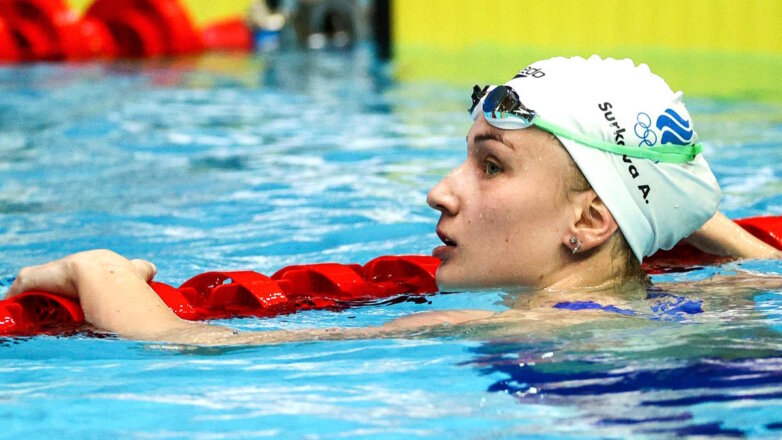 Пловчиха Суркова установила рекорд на чемпионате России