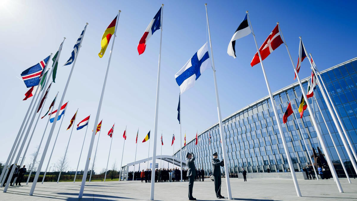 Bloomberg: НАТО пока не планирует размещать боевые группы в Финляндии