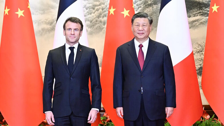 Си Цзиньпин пообещал Макрону поддержать план Парижа по урегулированию на Украине