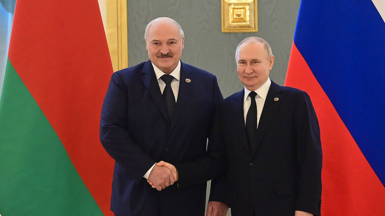 Путин и Лукашенко обсудили единое платежное пространство
