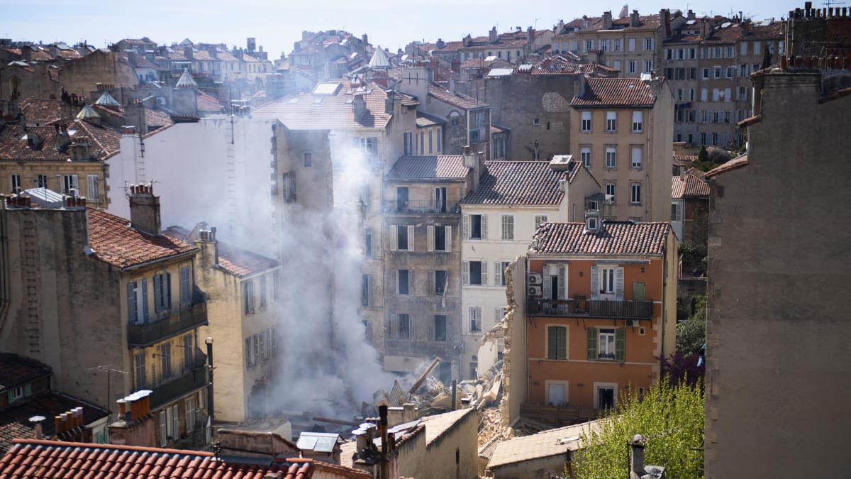 В Марселе эвакуировали 179 человек после обрушения жилого дома