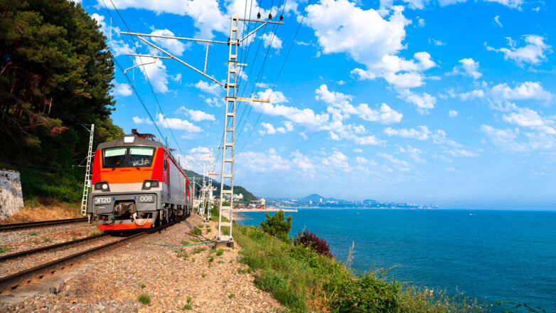 В России на майские праздники запустят 8 туристических поездов