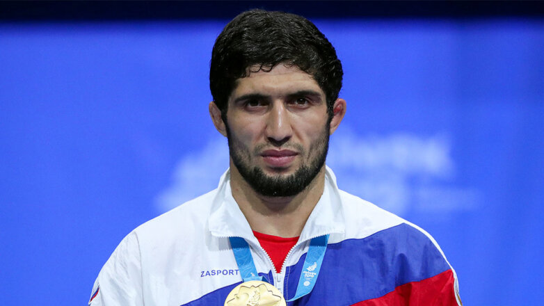 Сменивший спортивное гражданство российский борец Куруглиев выиграл чемпионат Европы