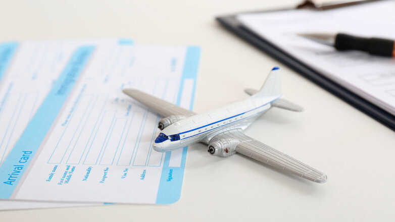 СМИ: ЦБ рекомендовал авиакомпаниям отключить автоматическую страховку при покупке билета