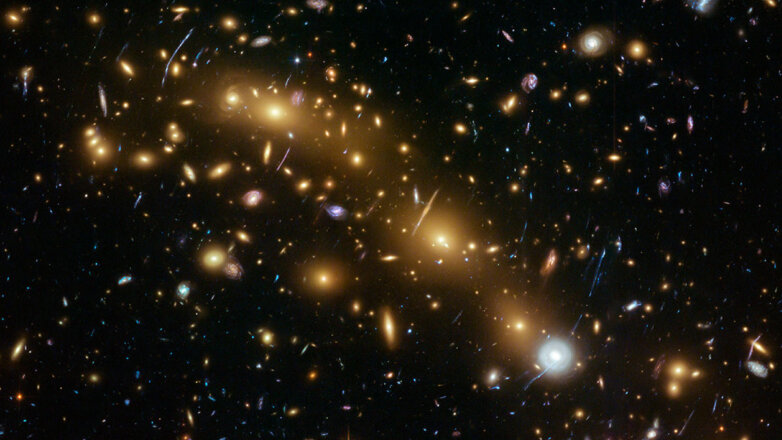 Телескоп James Webb заснял уникальное скопление ранних галактик