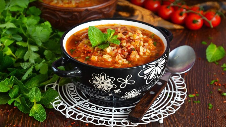 Рецепт вкусного супа из красной чечевицы с булгуром по-турецки