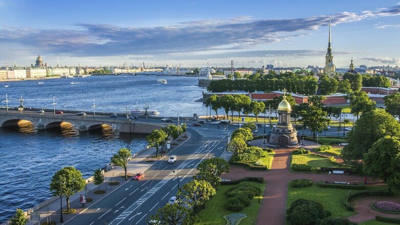 Санкт-Петербург попадет в зону теплого атмосферного фронта