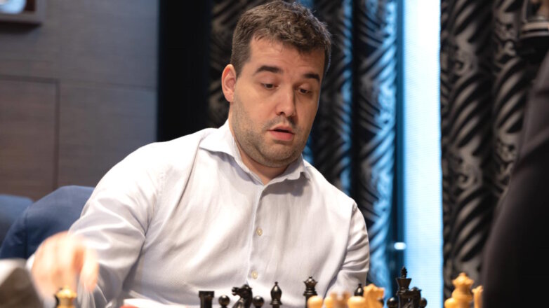 Гроссмейстер Непомнящий проиграл китайцу Дин Лижэню в матче за шахматную корону