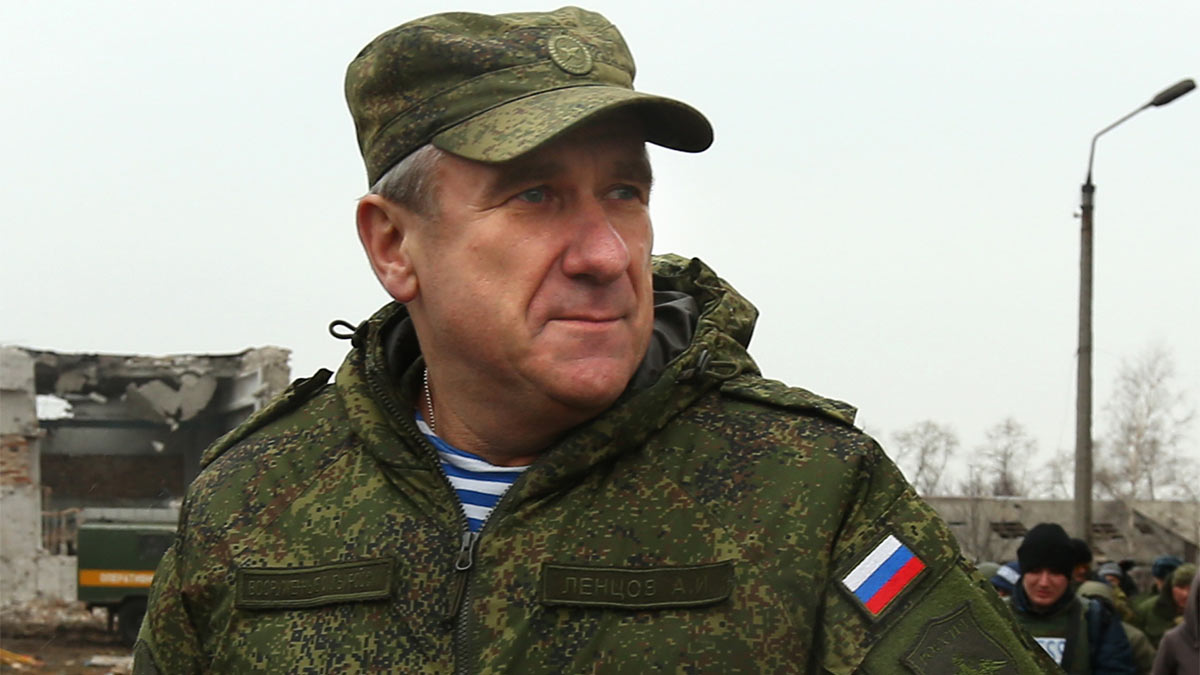 Новым командующим российскими миротворцами в Карабахе стал Александр Ленцов