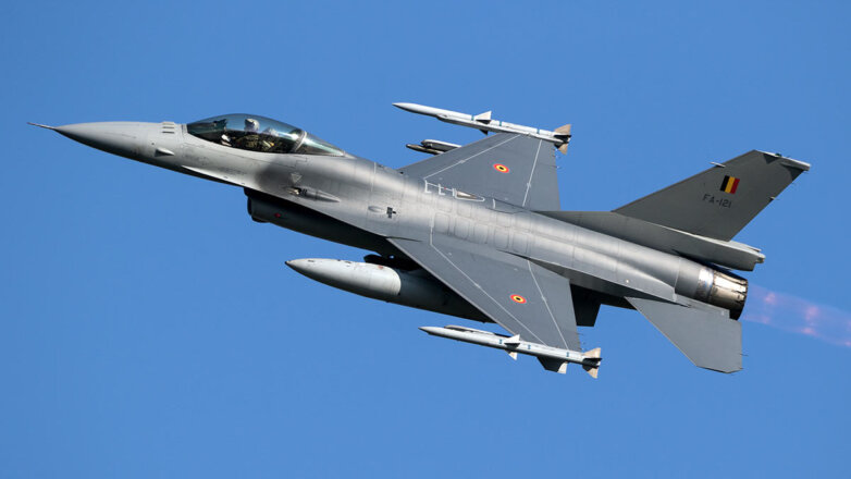 СМИ: Бельгия вошла в число стран, которые обучат украинских пилотов управлению F-16