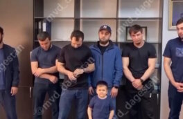Блогера Хасбика доставили в полицию из-за опасных маневров свадебного кортежа