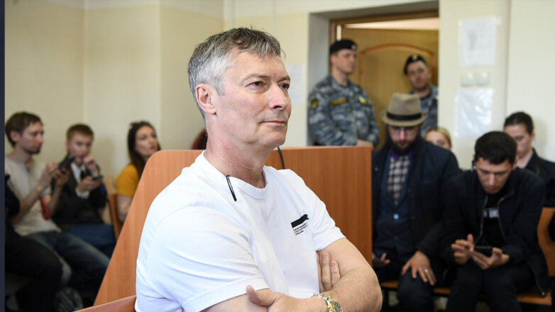 Суд оштрафовал Ройзмана на 260 тысяч рублей по делу о дискредитации ВС РФ