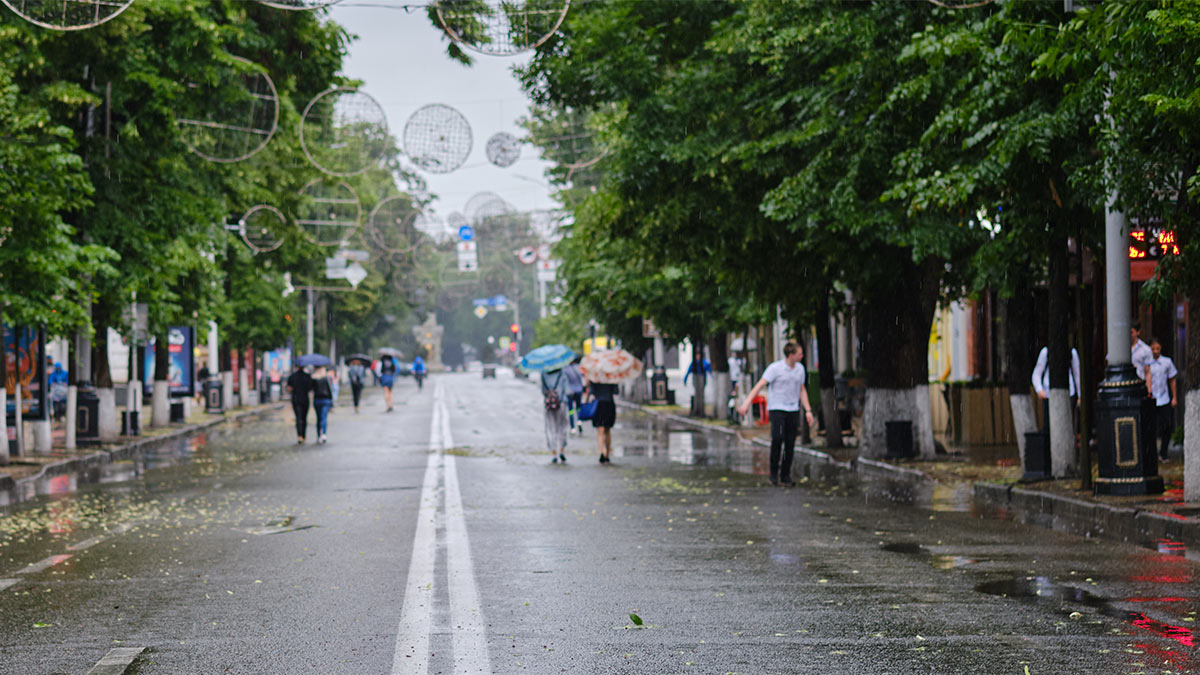 На Кубани объявили штормовое предупреждение из-за ливней с грозами