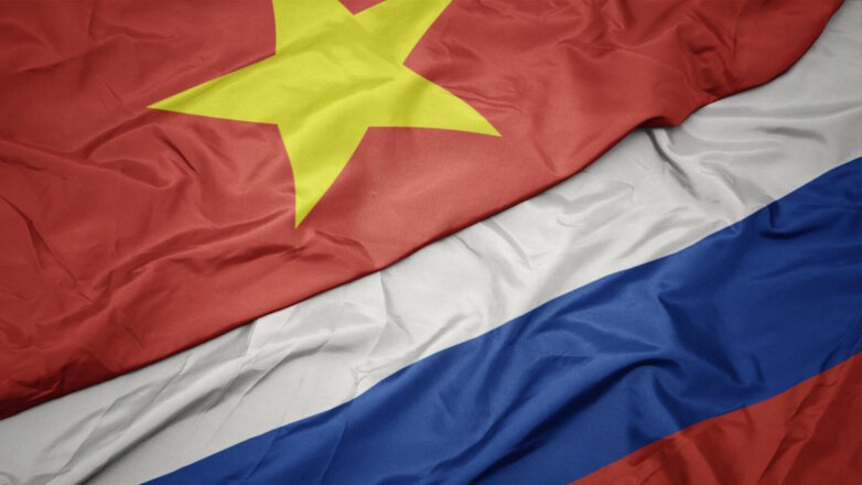 РФ готова обсуждать с Вьетнамом использование нацвалют в торговле