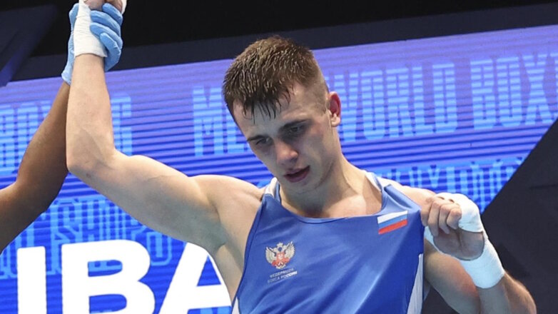 Два россиянина вышли в 1/8 финала чемпионата мира по боксу