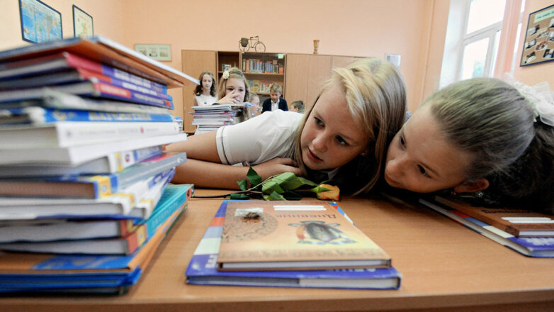 На какие учебники перейдет российская средняя школа