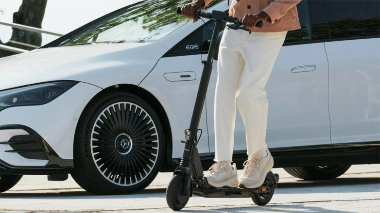 Mercedes-AMG представил электросамокат E-Scooter