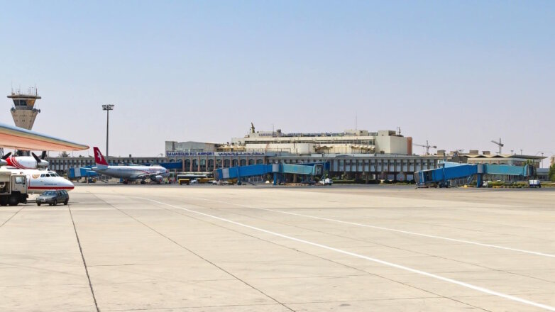 СМИ: Израиль ударил по аэропортам Дамаска и Алеппо