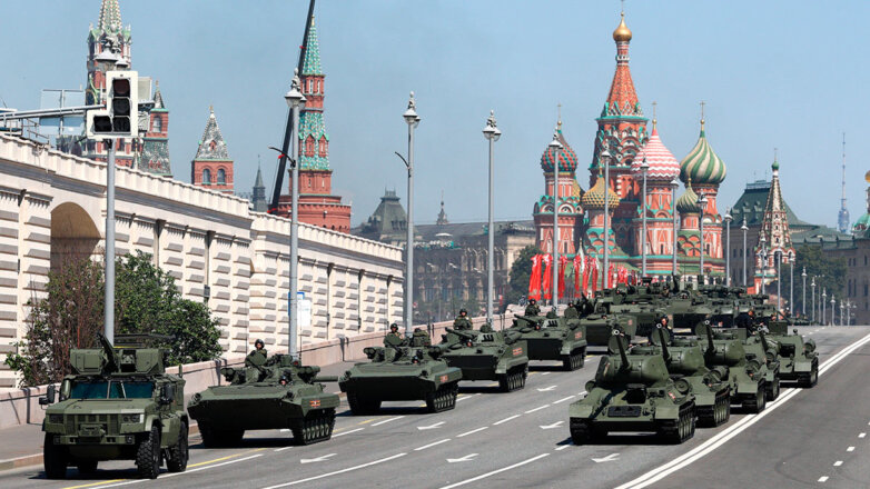 Москва в день Парада Победы