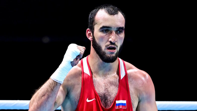 Россиянин Муслим Гаджимагомедов стал двукратным чемпионом мира по боксу