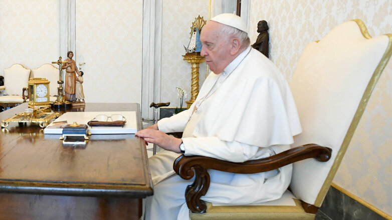 ANSA: президент Украины может встретиться с папой римским в Ватикане