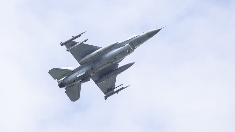 Истребитель F-16 ВВС Польши