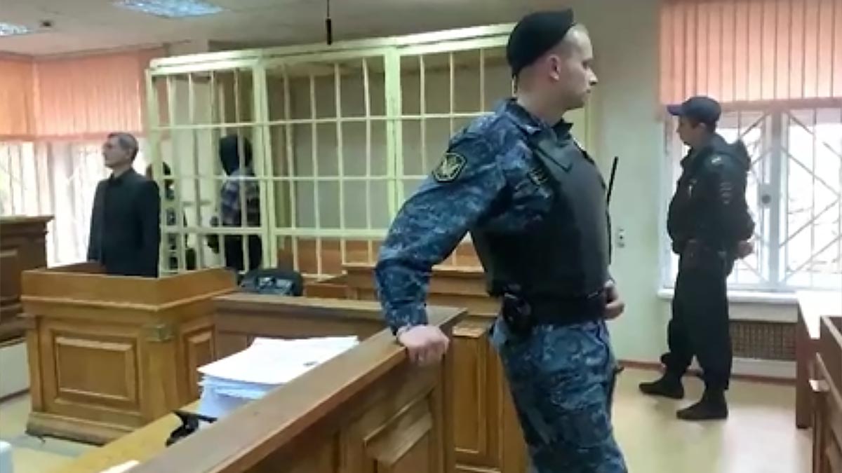 Суд в Москве арестовал фигуранта дела об избиении баскетболиста Шведа