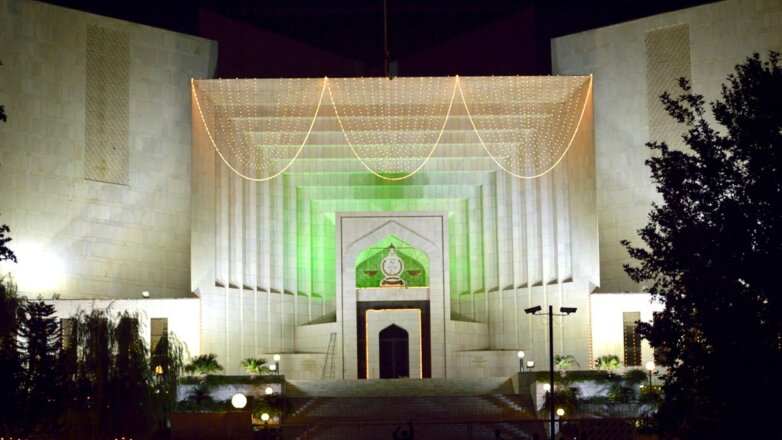 Верховный суд Пакистана постановил немедленно освободить экс-премьера Имрана Хана