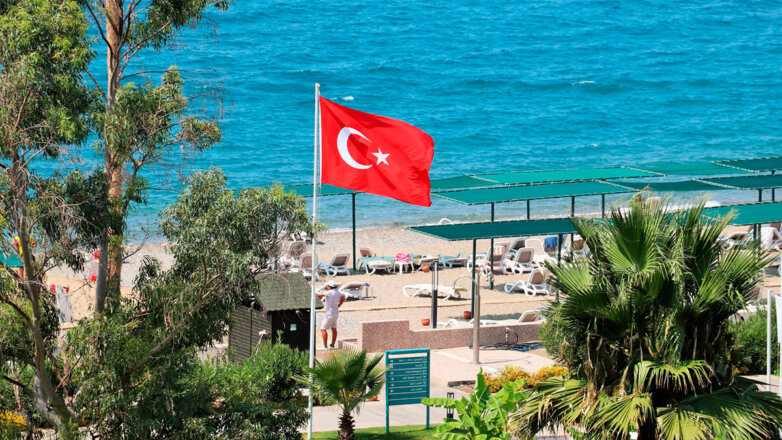1324324 Турция пляж флаг