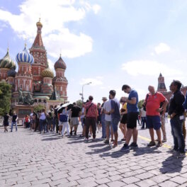 Турпоток иностранцев в Россию с начала 2024 года вырос в 1,5 раза