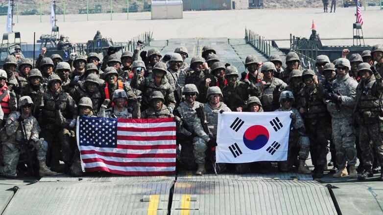 СМИ: крупнейшие совместные военные учения Южной Кореи и США пройдут в конце мая